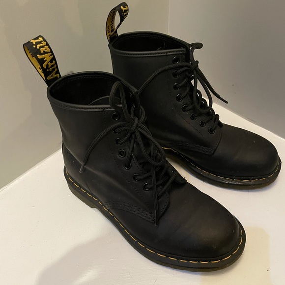 Dr. Martens Shoes - Dr. Martens 1460 boots